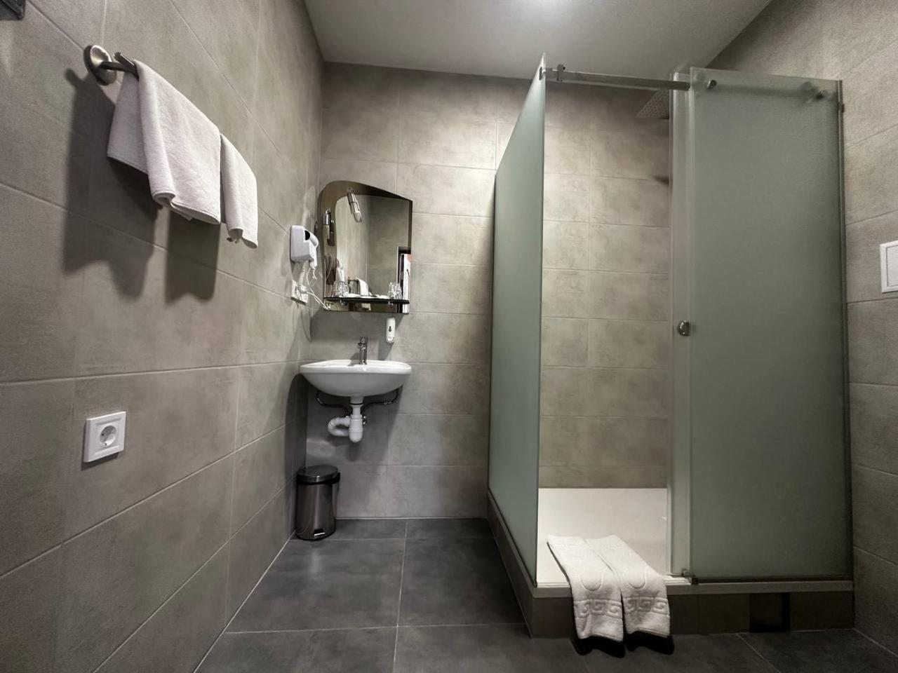 Hotel Express Корпус 2 Kijów Zewnętrze zdjęcie